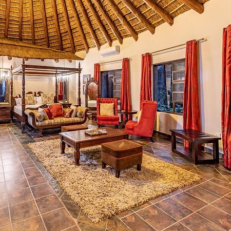 שלושלואי Zulu Nyala Game Lodge מראה חיצוני תמונה