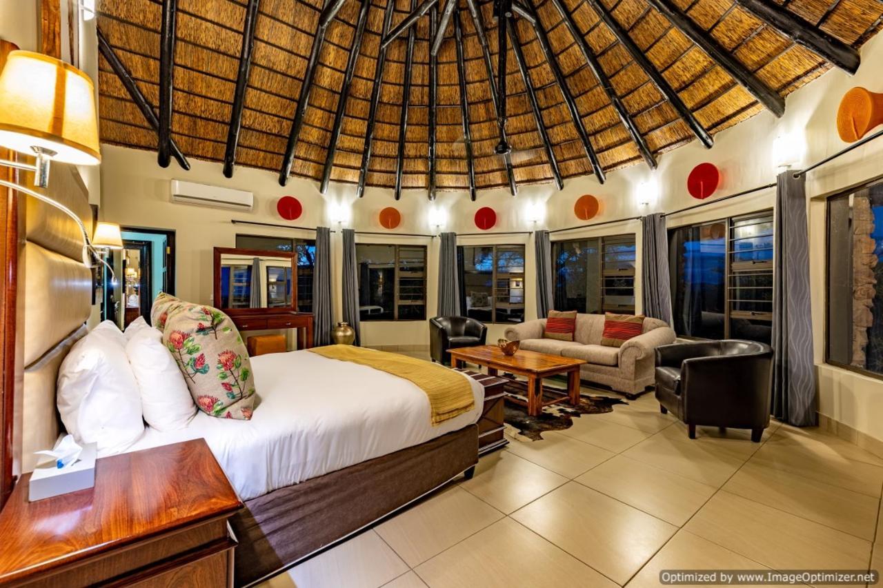 שלושלואי Zulu Nyala Game Lodge מראה חיצוני תמונה
