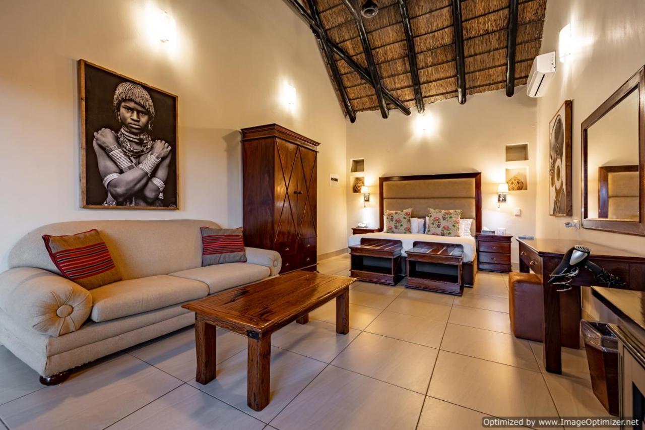 שלושלואי Zulu Nyala Game Lodge מראה חיצוני תמונה