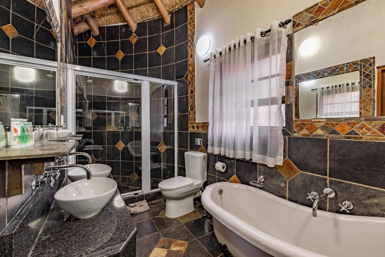 שלושלואי Zulu Nyala Game Lodge מראה חיצוני תמונה